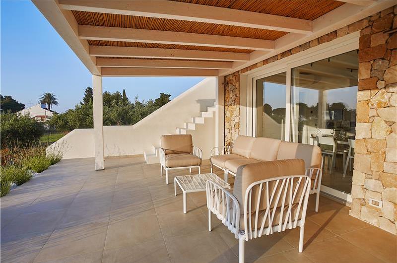 4 bedroom villa with pool, Castellammare del Golfo, sleeps 8-10