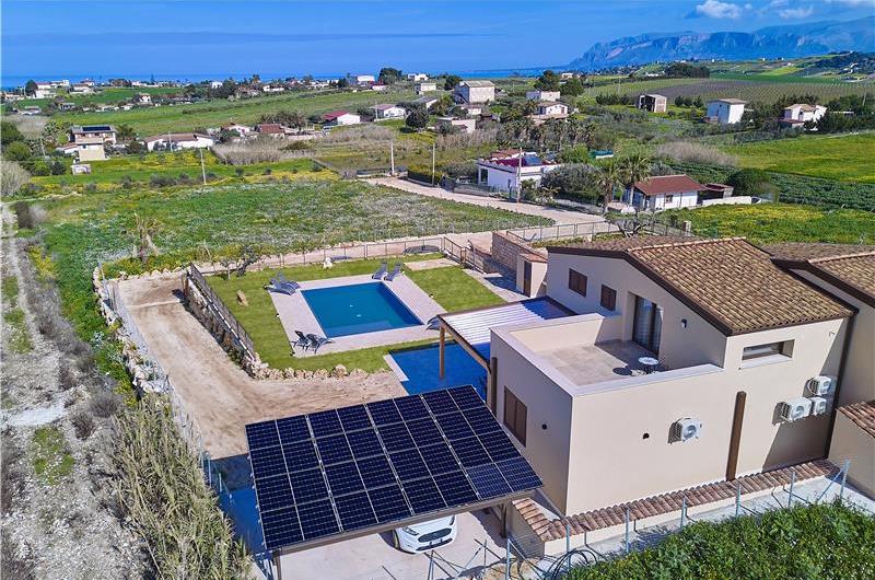 Two 3 bedroom villas with private pools, Alcamo, each sleeps 6-7