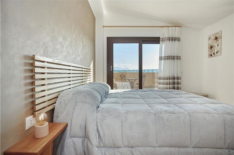 Two 3 bedroom villas with private pools, Alcamo, each sleeps 6-7