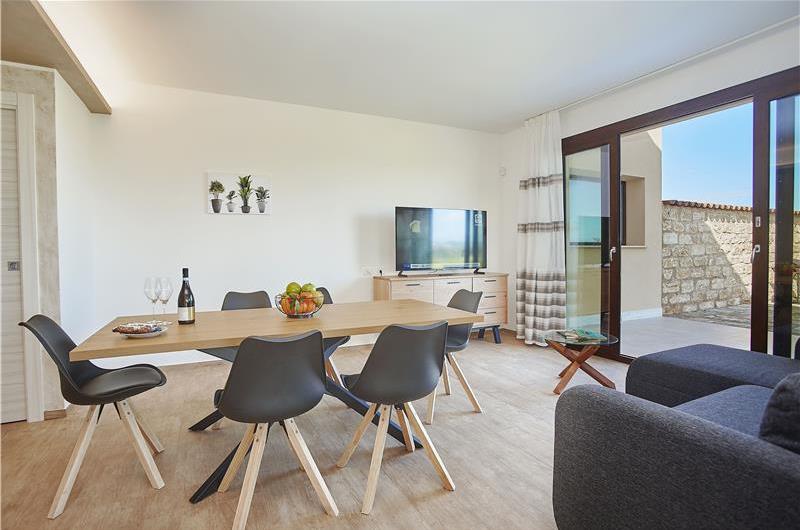 Two 3 bedroom villas with private pools, Alcamo, each sleeps 6-7