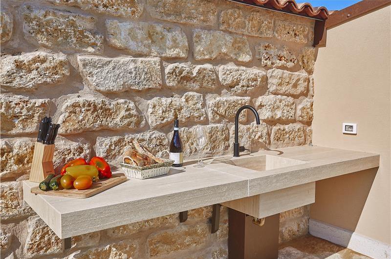 Two 3 bedroom villas with private pools, Alcamo, each sleeps 6-7