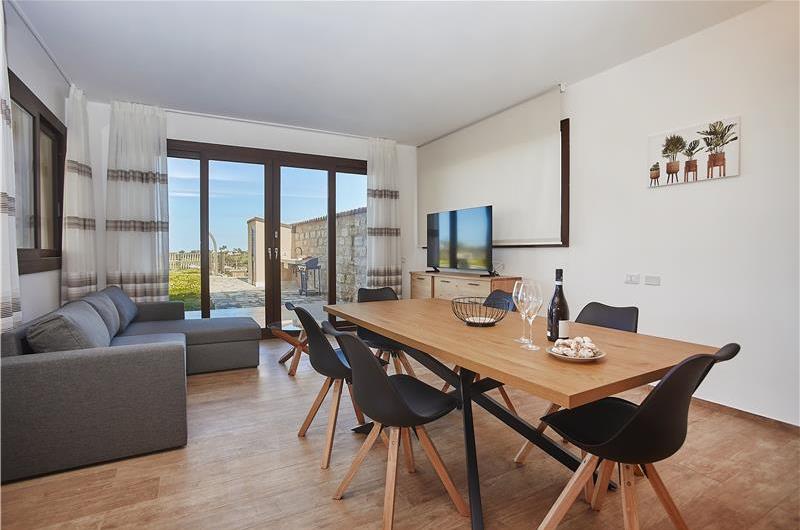 Two 3 bedroom villas with private pools, Alcamo, each sleeps 6-7