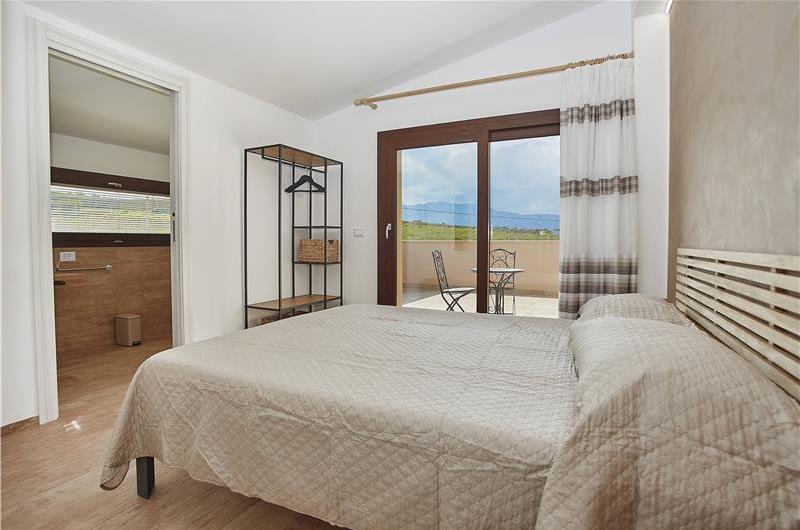 Two 3 bedroom villas with private pools, Alcamo, each sleeps 6-7