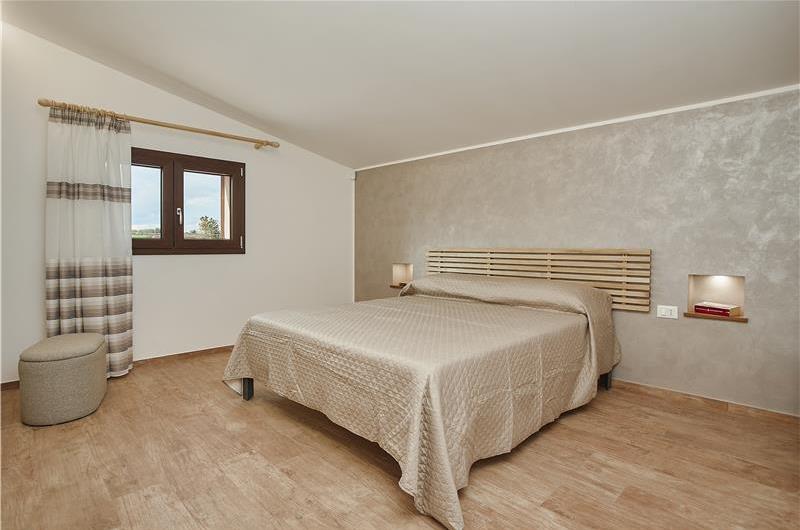 Two 3 bedroom villas with private pools, Alcamo, each sleeps 6-7