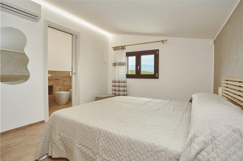 Two 3 bedroom villas with private pools, Alcamo, each sleeps 6-7