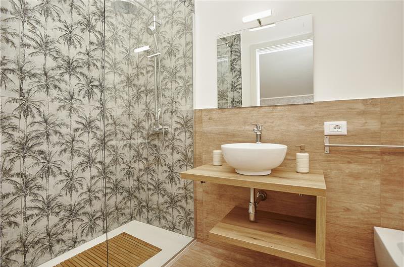 Two 3 bedroom villas with private pools, Alcamo, each sleeps 6-7