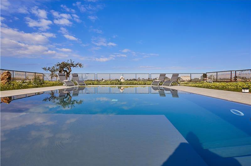 Two 3 bedroom villas with private pools, Alcamo, each sleeps 6-7