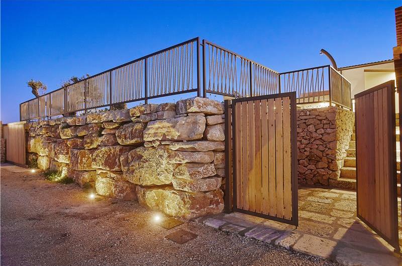 Two 3 bedroom villas with private pools, Alcamo, each sleeps 6-7