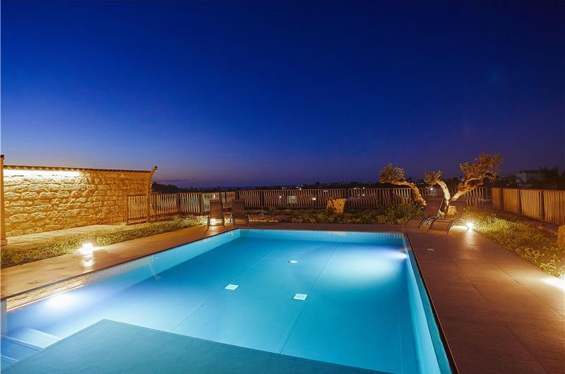 Two 3 bedroom villas with private pools, Alcamo, each sleeps 6-7