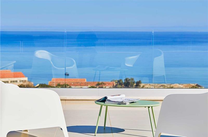 3 bedroom villa with pool & sea views, Alcamo Marina, sleeps 6-7