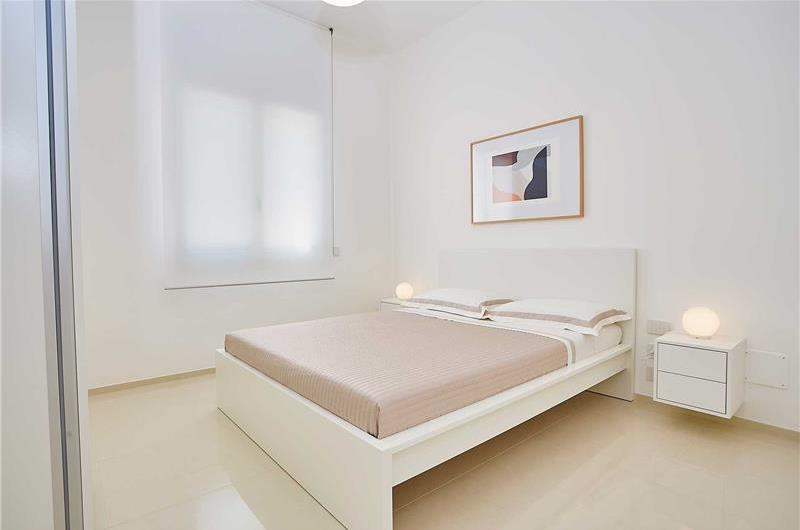 3 bedroom villa with pool & sea views, Alcamo Marina, sleeps 6-7