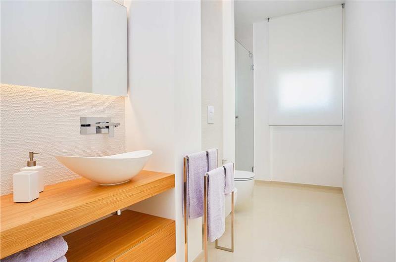 3 bedroom villa with pool & sea views, Alcamo Marina, sleeps 6-7