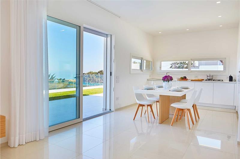 3 bedroom villa with pool & sea views, Alcamo Marina, sleeps 6-7