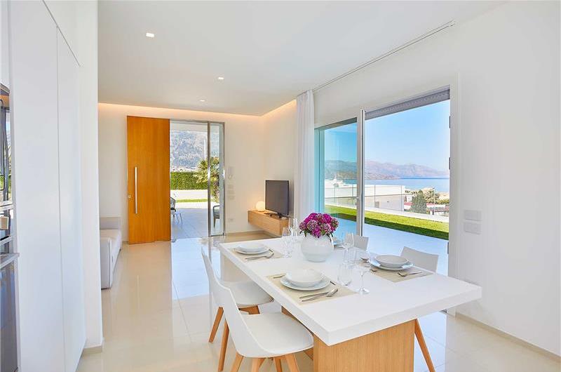 3 bedroom villa with pool & sea views, Alcamo Marina, sleeps 6-7