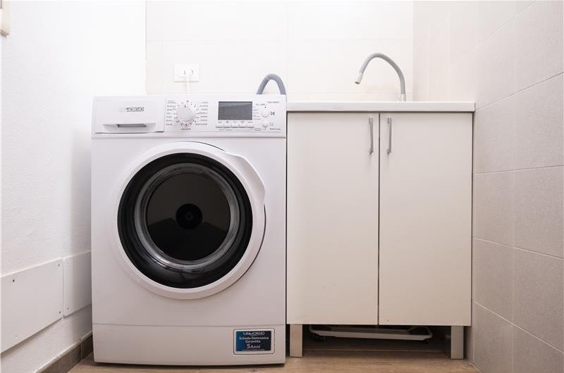 3 bedroom villa with pool & sea views, Cornino, sleeps 6-7