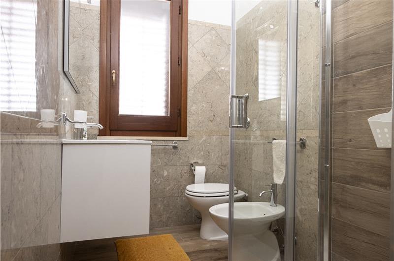 3 bedroom villa with pool & sea views, Cornino, sleeps 6-7