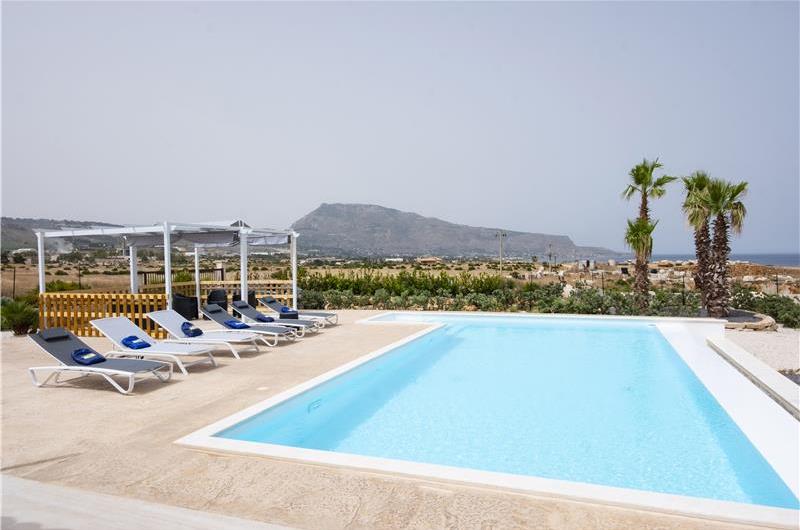 3 bedroom villa with pool & sea views, Cornino, sleeps 6-7