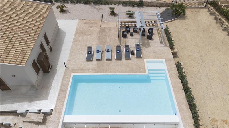 3 bedroom villa with pool & sea views, Cornino, sleeps 6-7