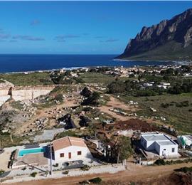 3 bedroom villa with pool & sea views, Cornino, sleeps 6-7