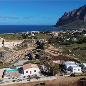 3 bedroom villa with pool & sea views, Cornino, sleeps 6-7