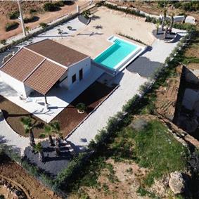 3 bedroom villa with pool & sea views, Cornino, sleeps 6-7