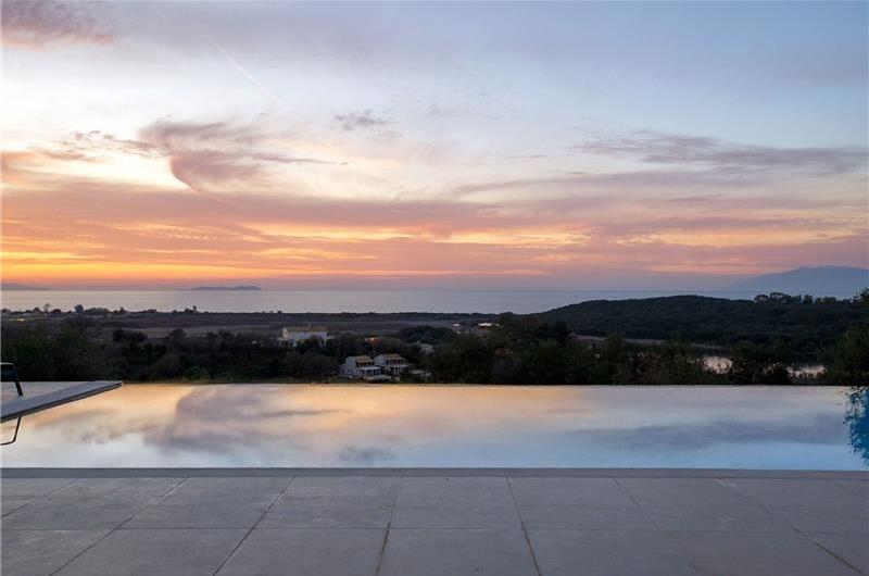 4 bedroom villa with pool & sea views, Acharavi, sleeps 8