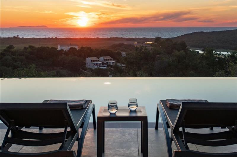 4 bedroom villa with pool & sea views, Acharavi, sleeps 8