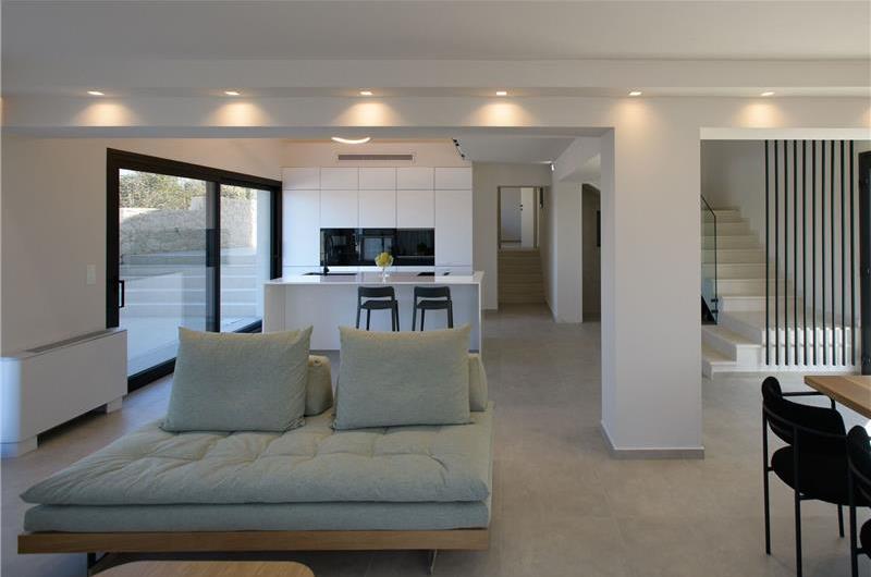 4 bedroom villa with pool & sea views, Acharavi, sleeps 8