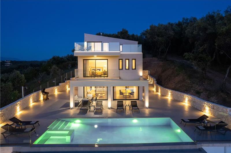 4 bedroom villa with pool & sea views, Acharavi, sleeps 8