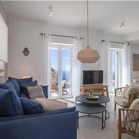 3 bedroom villa with pool & sea views, near Palaiokastrítsa, sleeps 6