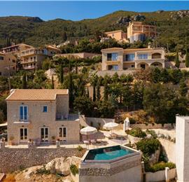 3 bedroom villa with pool & sea views, near Palaiokastrítsa, sleeps 6