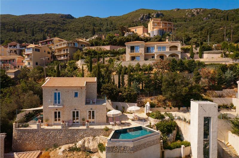 3 bedroom villa with pool & sea views, near Palaiokastrítsa, sleeps 6