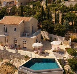 3 bedroom villa with pool & sea views, near Palaiokastrítsa, sleeps 6