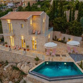 3 bedroom villa with pool & sea views, near Palaiokastrítsa, sleeps 6