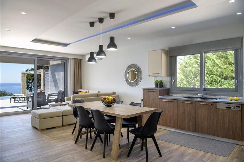 3 bedroom villa with pool & sea views, Agios Mathaios, sleeps 6