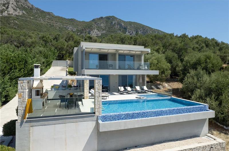 3 bedroom villa with pool & sea views, Agios Mathaios, sleeps 6
