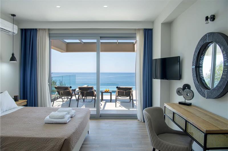 3 bedroom villa with pool & sea views, Agios Mathaios, sleeps 6