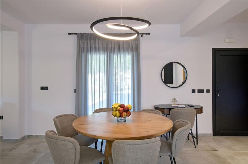 4 bedroom villa with pool, Chalikounas, sleeps 8