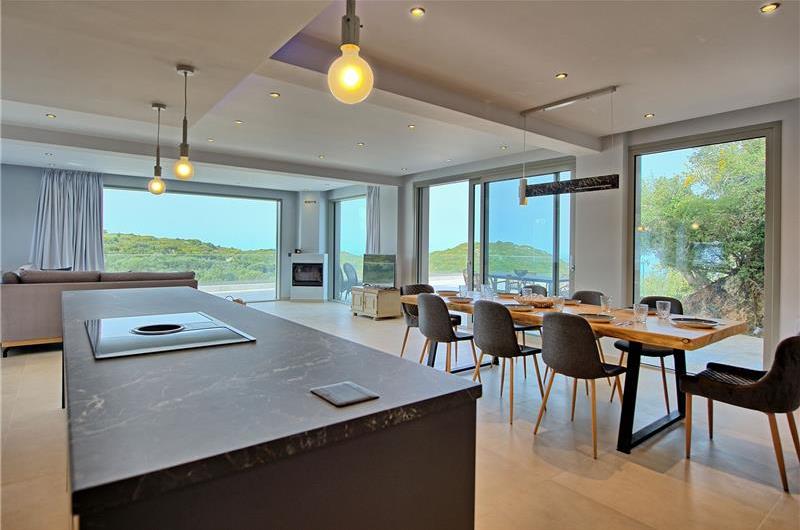 3 bedroom villa with pool & sea views, Makrades, sleeps 6