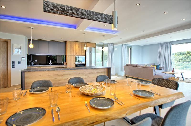 3 bedroom villa with pool & sea views, Makrades, sleeps 6