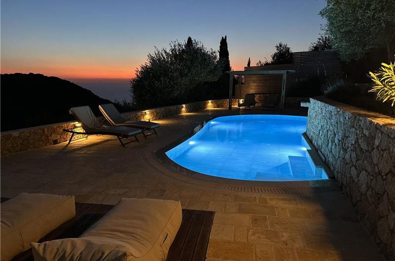 3 bedroom villa with pool & sea views, Makrades, sleeps 6