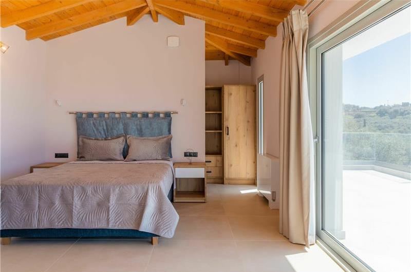 3 bedroom villa with pool & sea views, Makrades, sleeps 6