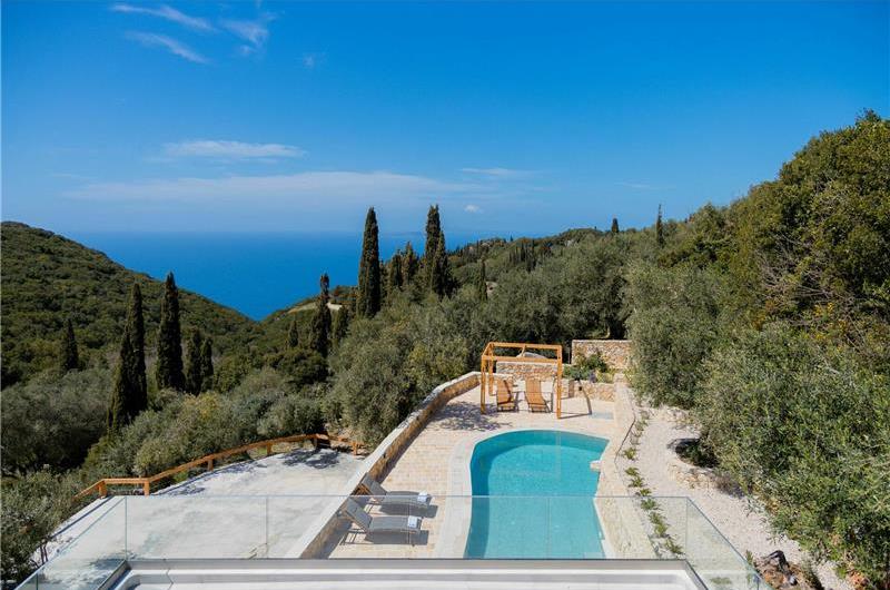 3 bedroom villa with pool & sea views, Makrades, sleeps 6