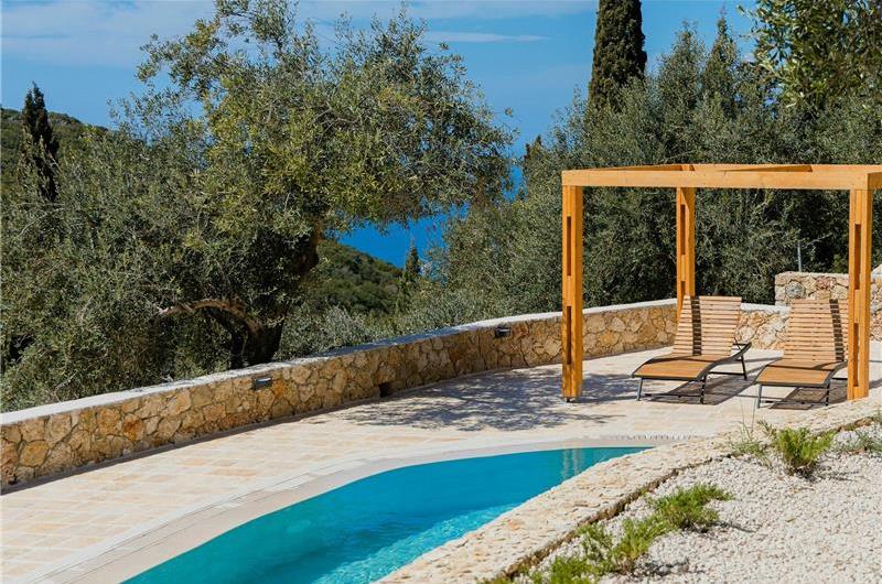 3 bedroom villa with pool & sea views, Makrades, sleeps 6