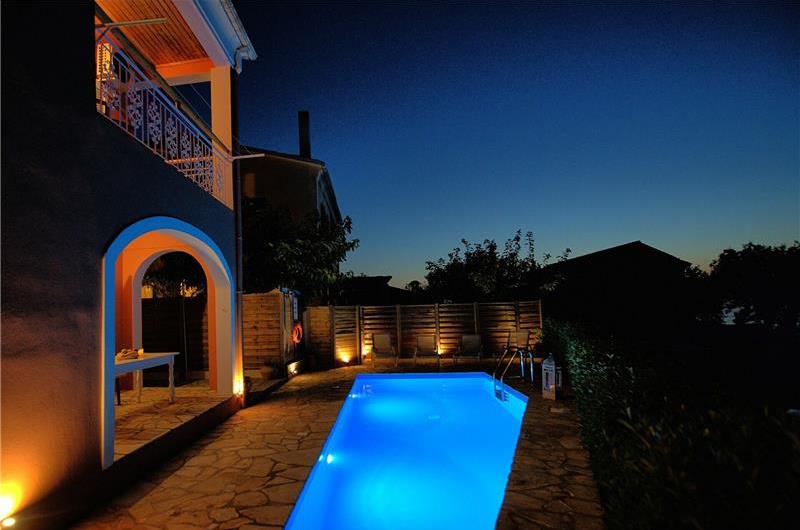 3 bedroom villa with pool & sea & mountain views, Episkepsi, sleeps 7