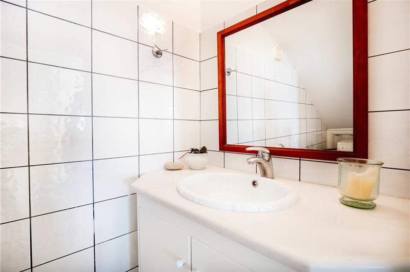 3 bedroom villa with pool & sea & mountain views, Episkepsi, sleeps 7