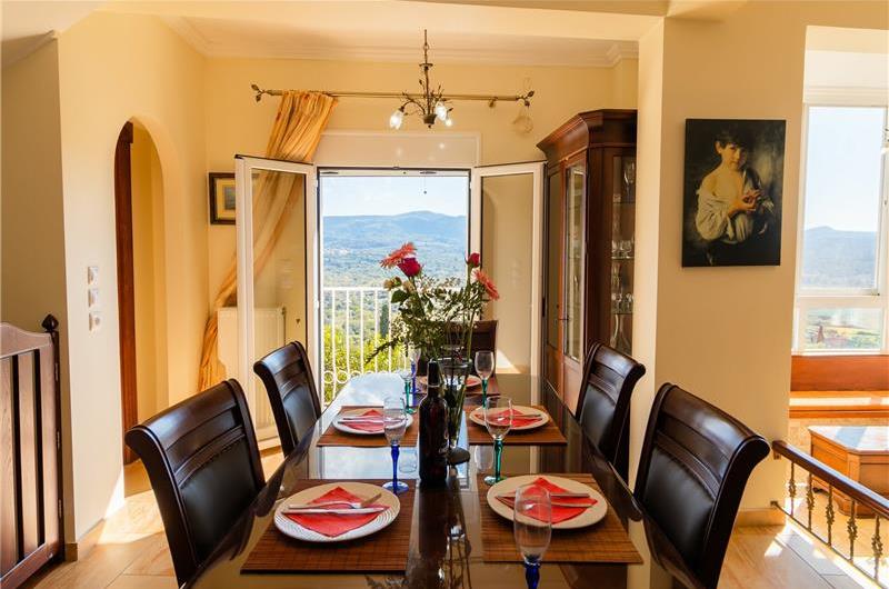 5 bedroom villa with pool, near Acharavi, sleeps 9