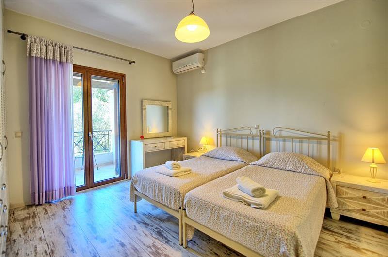 3 bedroom villa with pool, near Acharavi, sleeps 8