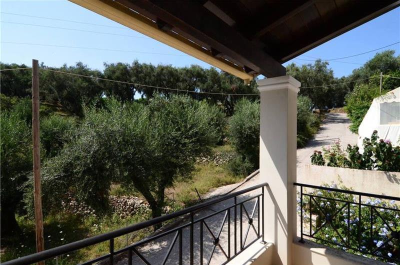 3 bedroom villa with pool, near Acharavi, sleeps 8