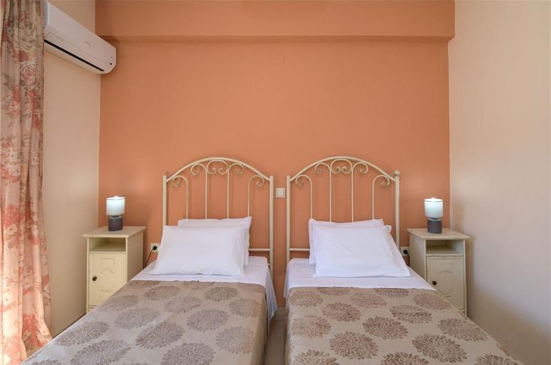 7 bedroom seaside villa with pool, Kassiopi, sleeps 13